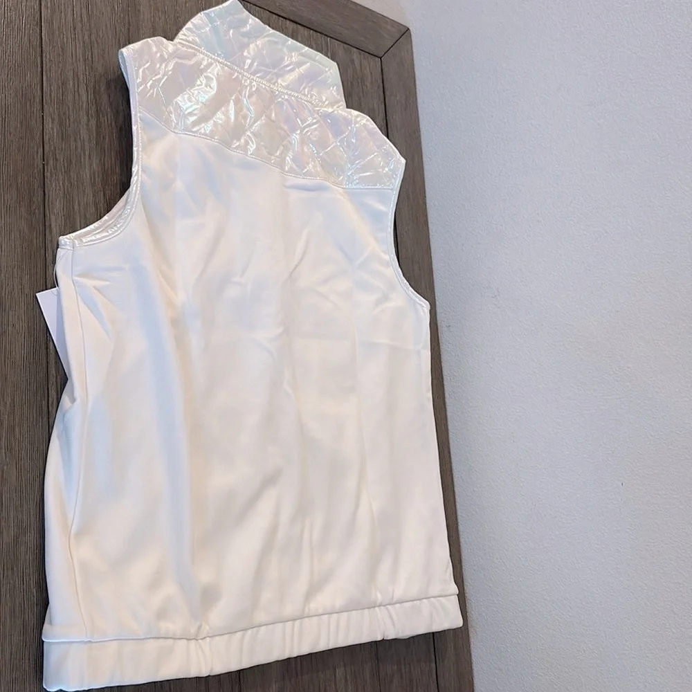 NWT [Tek Gear] Sleeveless Full-Zip White Wildflower Quilted Vest Girls XXL 18/20